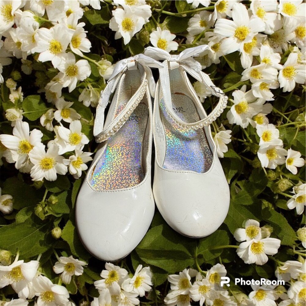 Paris Blues size 3.5 white ankle strap wit pearls and with a bow